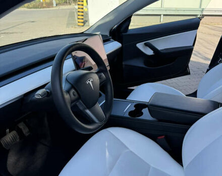 Чорний Тесла Модель 3, об'ємом двигуна 0 л та пробігом 76 тис. км за 22000 $, фото 15 на Automoto.ua