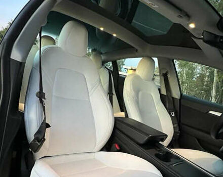 Чорний Тесла Модель 3, об'ємом двигуна 0 л та пробігом 126 тис. км за 23999 $, фото 5 на Automoto.ua