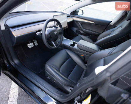 Тесла Модель 3 2021 в Львове на Automoto.ua Черный Тесла Модель 3, объемом двигателя 0 л и пробегом 35 тыс. км за 25499 $, фото 34 на Automoto.ua