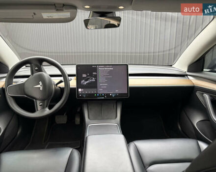 Чорний Тесла Модель 3, об'ємом двигуна 0 л та пробігом 118 тис. км за 16700 $, фото 12 на Automoto.ua