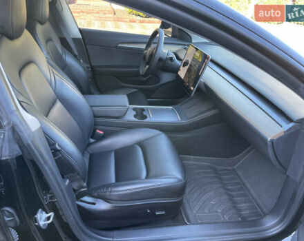 Чорний Тесла Модель 3, об'ємом двигуна 0 л та пробігом 68 тис. км за 21200 $, фото 25 на Automoto.ua