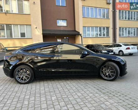 Черный Тесла Модель 3, объемом двигателя 0 л и пробегом 140 тыс. км за 22500 $, фото 3 на Automoto.ua