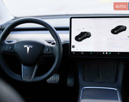 Чорний Тесла Модель 3, об'ємом двигуна 0 л та пробігом 37 тис. км за 24499 $, фото 29 на Automoto.ua