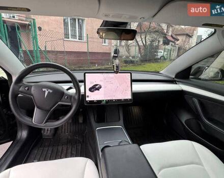 Чорний Тесла Модель 3, об'ємом двигуна 0 л та пробігом 90 тис. км за 20700 $, фото 15 на Automoto.ua