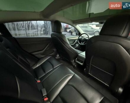 Чорний Тесла Модель 3, об'ємом двигуна 0 л та пробігом 321 тис. км за 14500 $, фото 19 на Automoto.ua