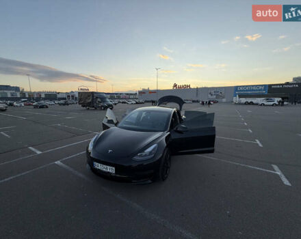 Тесла Модель 3 2021 у Києві на Automoto.ua Чорний Тесла Модель 3, об'ємом двигуна 0 л та пробігом 57 тис. км за 22000 $, фото 7 на Automoto.ua