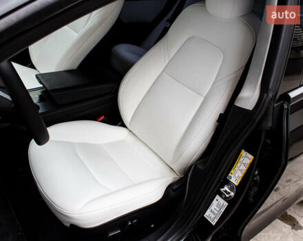 Тесла Модель 3 2021 у Львові на Automoto.ua Чорний Тесла Модель 3, об'ємом двигуна 0 л та пробігом 31 тис. км за 22500 $, фото 30 на Automoto.ua