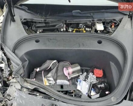 Черный Тесла Модель 3, объемом двигателя 0 л и пробегом 54 тыс. км за 11000 $, фото 10 на Automoto.ua