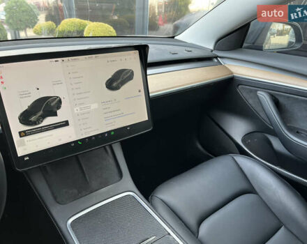 Чорний Тесла Модель 3, об'ємом двигуна 0 л та пробігом 123 тис. км за 13200 $, фото 9 на Automoto.ua