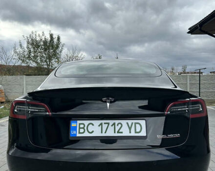 Чорний Тесла Модель 3, об'ємом двигуна 0 л та пробігом 98 тис. км за 21800 $, фото 9 на Automoto.ua