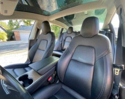 Черный Тесла Модель 3, объемом двигателя 0 л и пробегом 16 тыс. км за 9000 $, фото 10 на Automoto.ua