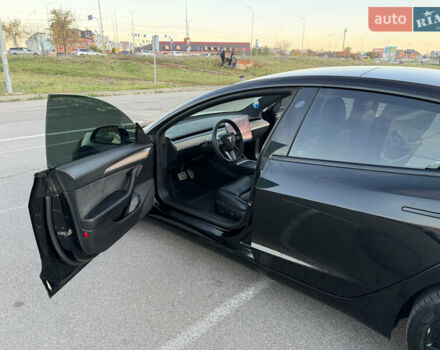 Тесла Модель 3 2021 у Києві на Automoto.ua Чорний Тесла Модель 3, об'ємом двигуна 0 л та пробігом 57 тис. км за 22000 $, фото 16 на Automoto.ua