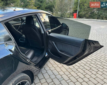 Черный Тесла Модель 3, объемом двигателя 0 л и пробегом 50 тыс. км за 24400 $, фото 14 на Automoto.ua