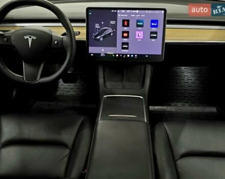 Чорний Тесла Модель 3, об'ємом двигуна 0 л та пробігом 40 тис. км за 21999 $, фото 25 на Automoto.ua