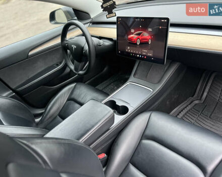 Чорний Тесла Модель 3, об'ємом двигуна 0 л та пробігом 154 тис. км за 17399 $, фото 15 на Automoto.ua