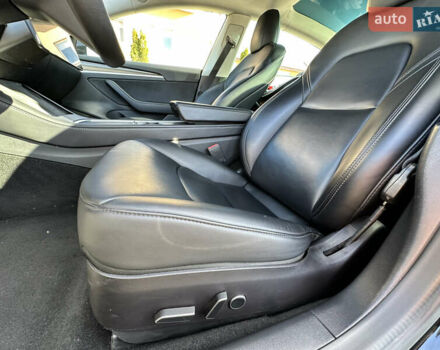 Черный Тесла Модель 3, объемом двигателя 0 л и пробегом 55 тыс. км за 25000 $, фото 16 на Automoto.ua