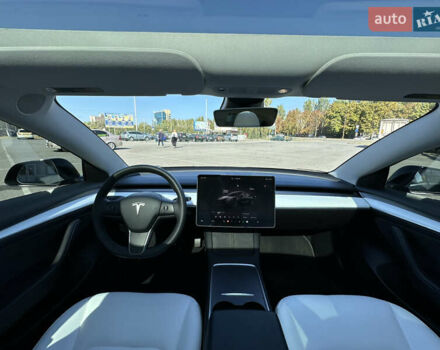 Тесла Модель 3 2022 у Запоріжжя на Automoto.ua Чорний Тесла Модель 3, об'ємом двигуна 0 л та пробігом 25 тис. км за 25499 $, фото 10 на Automoto.ua