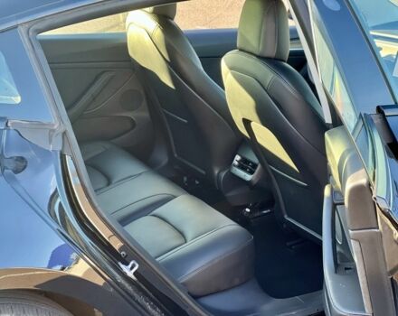 Чорний Тесла Модель 3, об'ємом двигуна 0 л та пробігом 14 тис. км за 19999 $, фото 17 на Automoto.ua