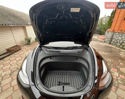 Черный Тесла Модель 3, объемом двигателя 0 л и пробегом 28 тыс. км за 25000 $, фото 14 на Automoto.ua