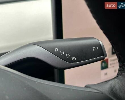 Черный Тесла Модель 3, объемом двигателя 0 л и пробегом 56 тыс. км за 23700 $, фото 23 на Automoto.ua