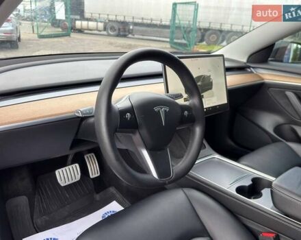 Чорний Тесла Модель 3, об'ємом двигуна 0 л та пробігом 75 тис. км за 27500 $, фото 10 на Automoto.ua