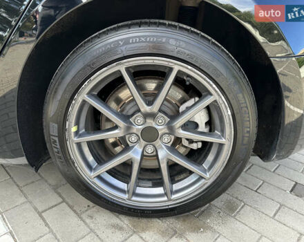 Чорний Тесла Модель 3, об'ємом двигуна 0 л та пробігом 127 тис. км за 21500 $, фото 8 на Automoto.ua
