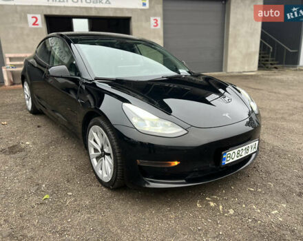 Чорний Тесла Модель 3, об'ємом двигуна 0 л та пробігом 154 тис. км за 17399 $, фото 4 на Automoto.ua