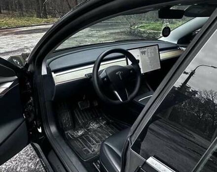 Чорний Тесла Модель 3, об'ємом двигуна 0 л та пробігом 10 тис. км за 24999 $, фото 4 на Automoto.ua