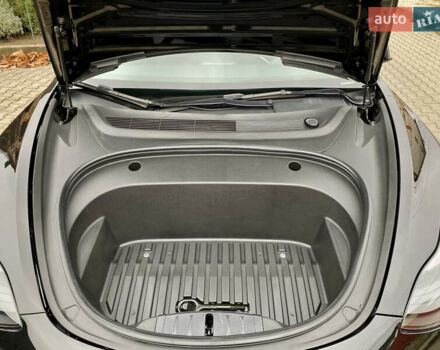 Чорний Тесла Модель 3, об'ємом двигуна 0 л та пробігом 146 тис. км за 20800 $, фото 53 на Automoto.ua