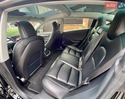 Чорний Тесла Модель 3, об'ємом двигуна 0 л та пробігом 146 тис. км за 20800 $, фото 36 на Automoto.ua