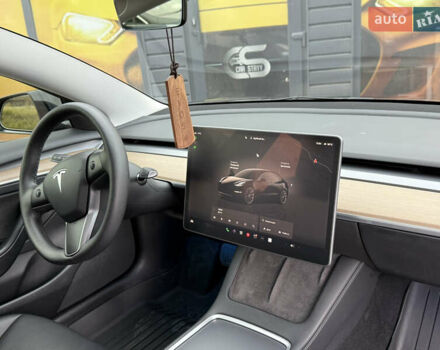 Черный Тесла Модель 3, объемом двигателя 0 л и пробегом 116 тыс. км за 20999 $, фото 29 на Automoto.ua