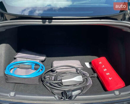 Чорний Тесла Модель 3, об'ємом двигуна 0 л та пробігом 117 тис. км за 16100 $, фото 9 на Automoto.ua