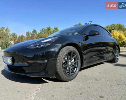 Тесла Модель 3 2022 у Запоріжжя на Automoto.ua Чорний Тесла Модель 3, об'ємом двигуна 0 л та пробігом 25 тис. км за 25499 $, фото 2 на Automoto.ua
