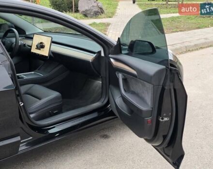 Чорний Тесла Модель 3, об'ємом двигуна 0 л та пробігом 38 тис. км за 24000 $, фото 20 на Automoto.ua