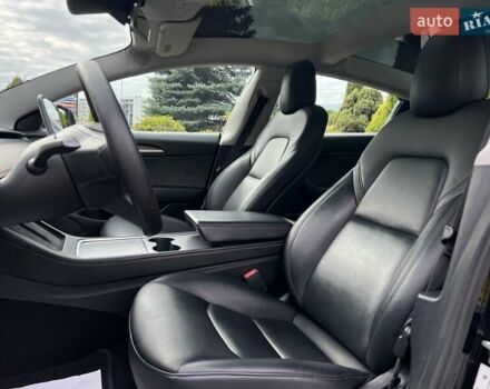 Тесла Модель 3 2022 у Львові на Automoto.ua Чорний Тесла Модель 3, об'ємом двигуна 0 л та пробігом 66 тис. км за 22750 $, фото 15 на Automoto.ua