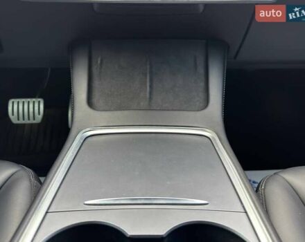 Чорний Тесла Модель 3, об'ємом двигуна 0 л та пробігом 75 тис. км за 27500 $, фото 14 на Automoto.ua