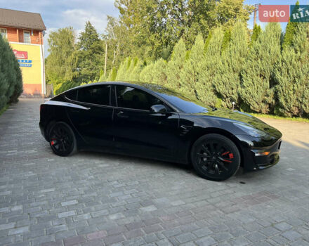 Черный Тесла Модель 3, объемом двигателя 0 л и пробегом 112 тыс. км за 22900 $, фото 3 на Automoto.ua