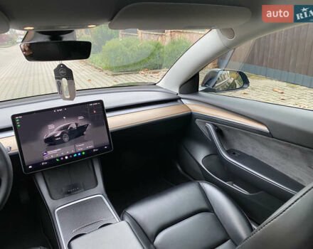 Чорний Тесла Модель 3, об'ємом двигуна 0 л та пробігом 146 тис. км за 20800 $, фото 28 на Automoto.ua