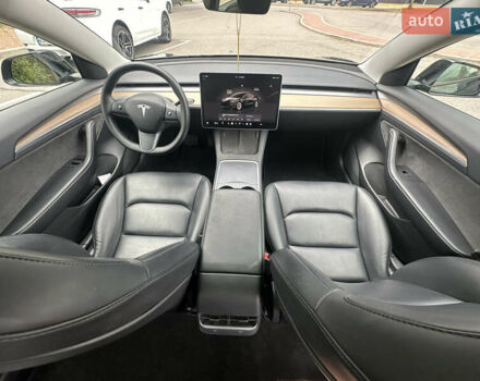 Черный Тесла Модель 3, объемом двигателя 0 л и пробегом 135 тыс. км за 19299 $, фото 49 на Automoto.ua