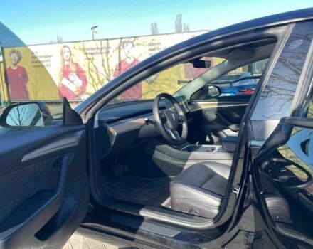 Чорний Тесла Модель 3, об'ємом двигуна 0 л та пробігом 55 тис. км за 23500 $, фото 8 на Automoto.ua