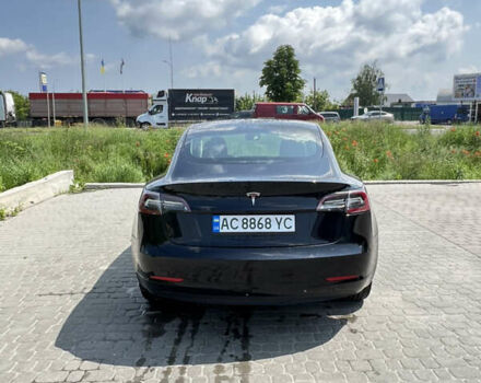 Чорний Тесла Модель 3, об'ємом двигуна 0 л та пробігом 49 тис. км за 23700 $, фото 2 на Automoto.ua