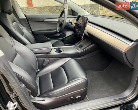 Чорний Тесла Модель 3, об'ємом двигуна 0 л та пробігом 146 тис. км за 20800 $, фото 42 на Automoto.ua