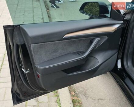 Чорний Тесла Модель 3, об'ємом двигуна 0 л та пробігом 38 тис. км за 24000 $, фото 15 на Automoto.ua