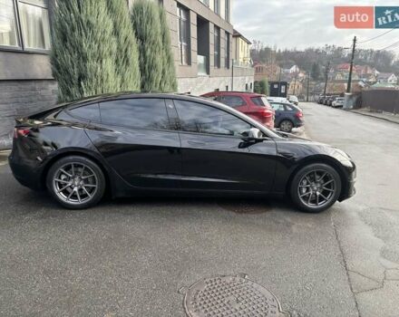 Черный Тесла Модель 3, объемом двигателя 0 л и пробегом 54 тыс. км за 20999 $, фото 2 на Automoto.ua