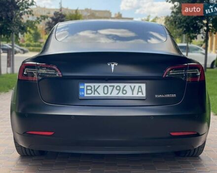Черный Тесла Модель 3, объемом двигателя 0 л и пробегом 92 тыс. км за 30000 $, фото 3 на Automoto.ua
