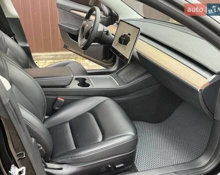 Чорний Тесла Модель 3, об'ємом двигуна 0 л та пробігом 96 тис. км за 20000 $, фото 12 на Automoto.ua