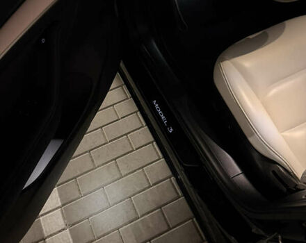 Черный Тесла Модель 3, объемом двигателя 0 л и пробегом 38 тыс. км за 33000 $, фото 15 на Automoto.ua