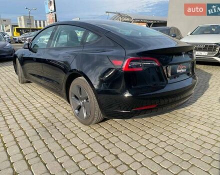 Чорний Тесла Модель 3, об'ємом двигуна 0 л та пробігом 49 тис. км за 20600 $, фото 4 на Automoto.ua