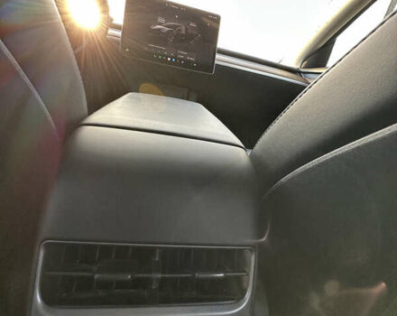 Черный Тесла Модель 3, объемом двигателя 0 л и пробегом 220 тыс. км за 16500 $, фото 14 на Automoto.ua