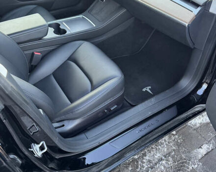 Чорний Тесла Модель 3, об'ємом двигуна 0 л та пробігом 16 тис. км за 22800 $, фото 13 на Automoto.ua